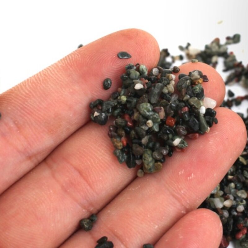 와이피컴퍼니 수조 바닥재 흑사 3~5 mm 2kg, 혼합색상, 2개