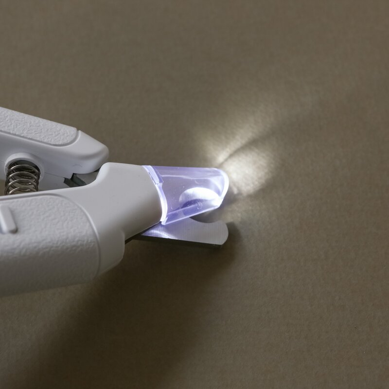 코코다움 강아지 고양이 LED 안심 발톱깎이 4.7 x 1.8 x 17.1 cm, 화이트, 1개
